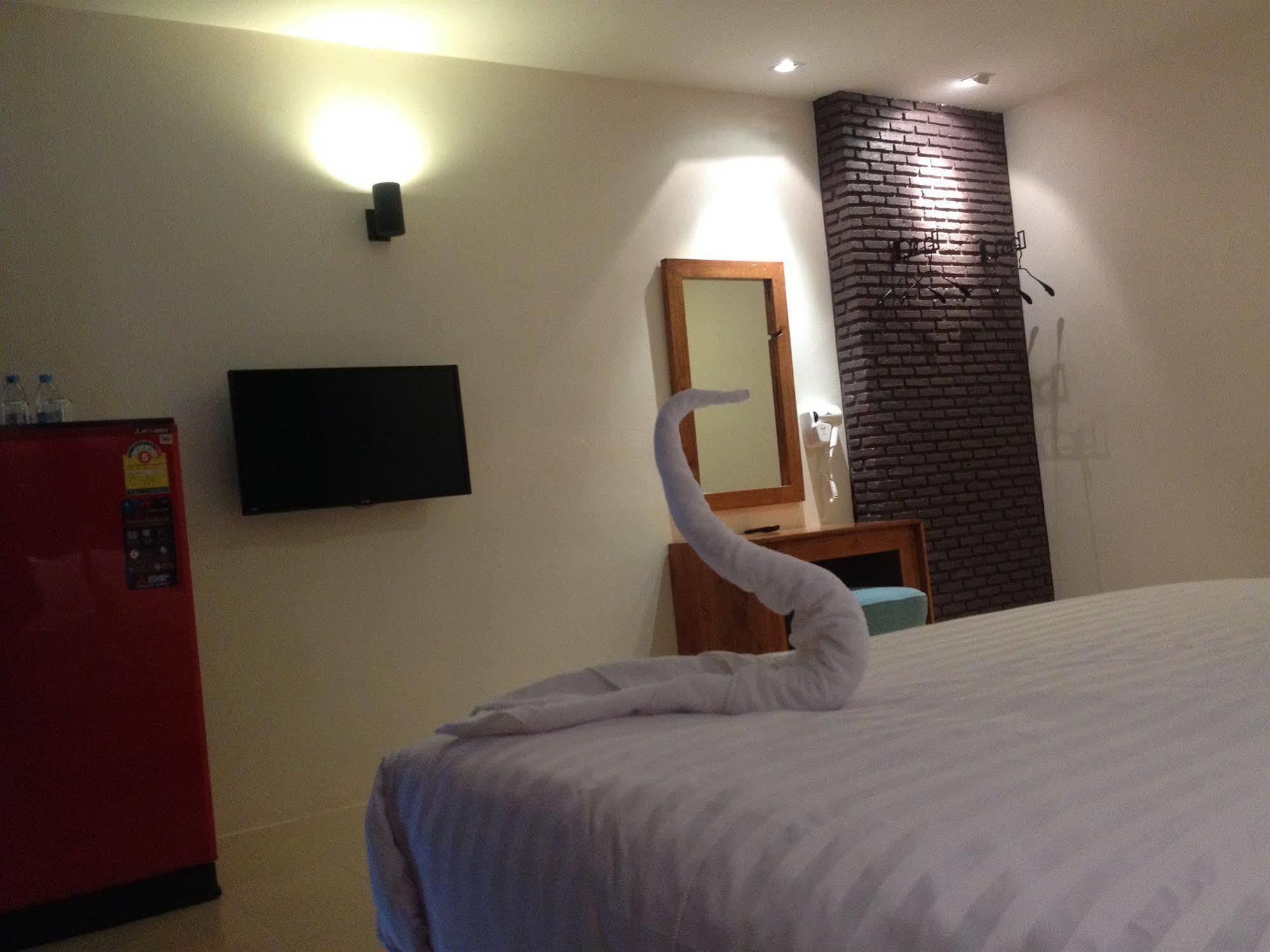 Dfeel House Pansiyon Patong Dış mekan fotoğraf